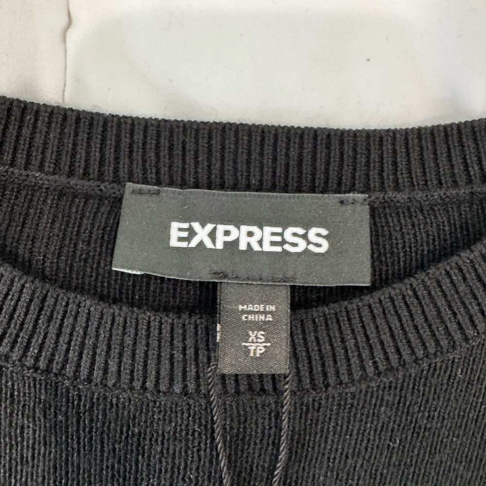 NWT!! EXPRESS / XS / RUFFLE SHORT SLEEVE KNIT TOP / BLACK - Picture 5 of 5